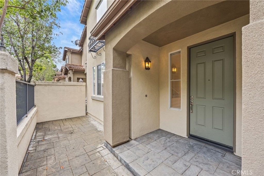 15 Ballard - Photo 1