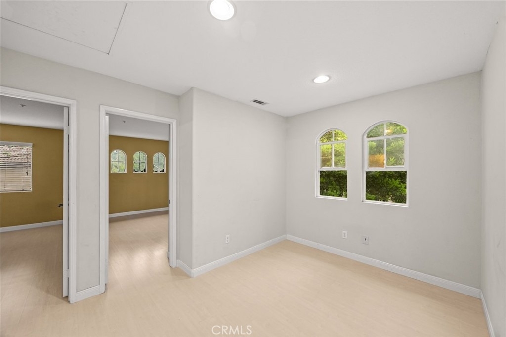 15 Ballard - Photo 15
