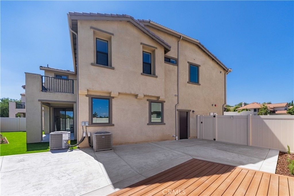 3167 Morningfield Dr - Photo 17
