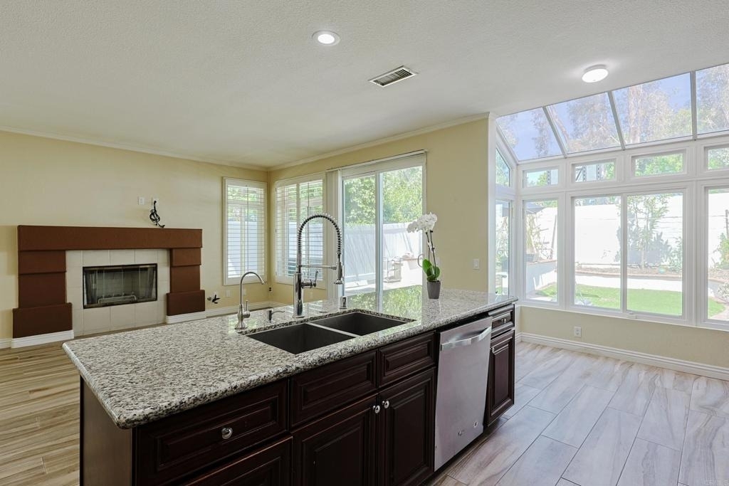 4578 Da Vinci Street - Photo 6