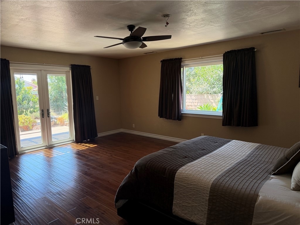 2210 Rockway - Photo 11
