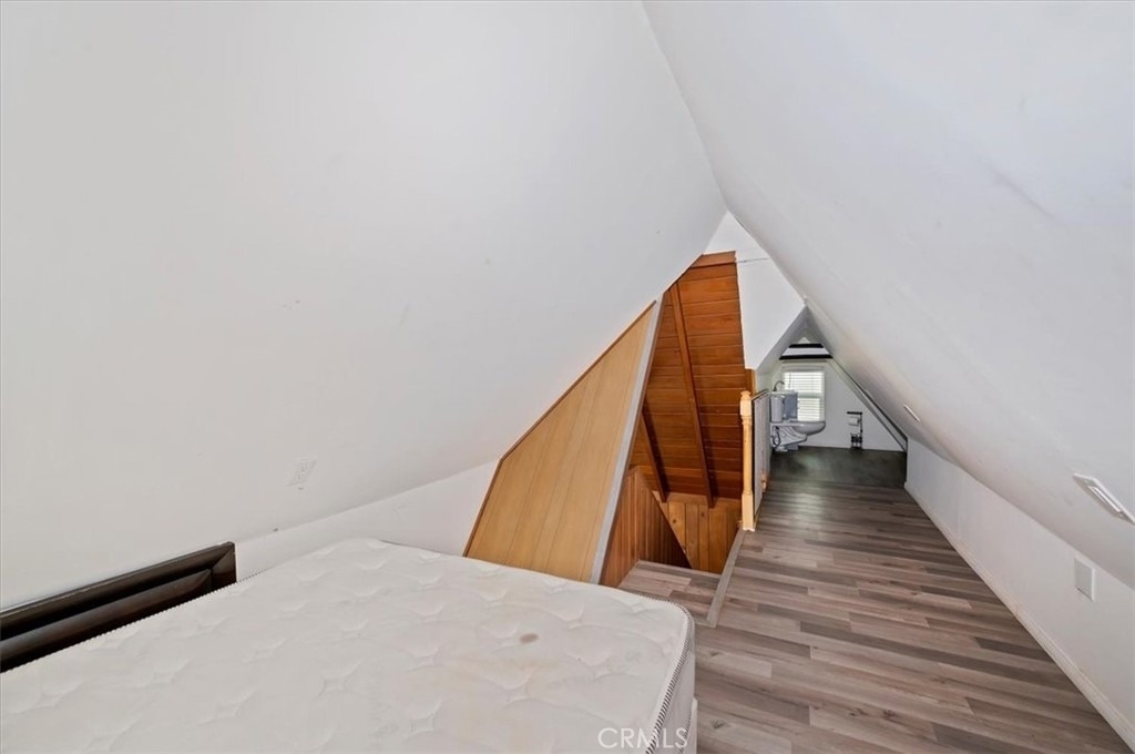 311 Hemlock - Photo 17