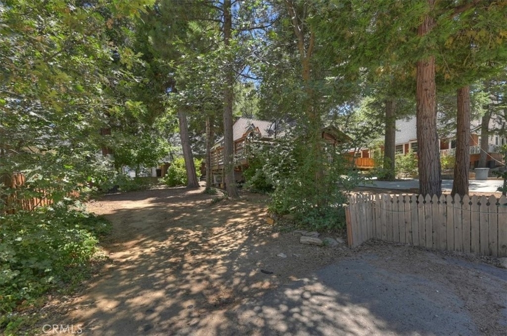 311 Hemlock - Photo 24