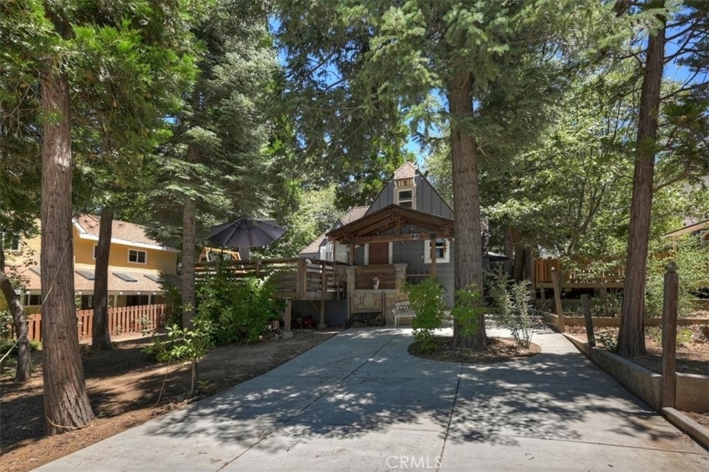 311 Hemlock - Photo 28