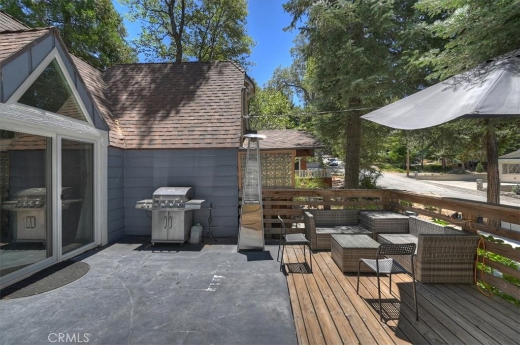 311 Hemlock - Photo 22