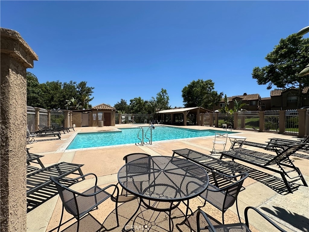 14748 Moon Crest - Photo 33