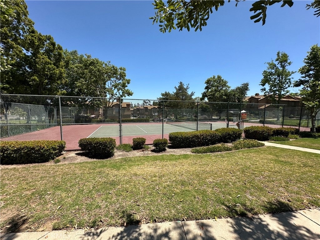 14748 Moon Crest - Photo 34