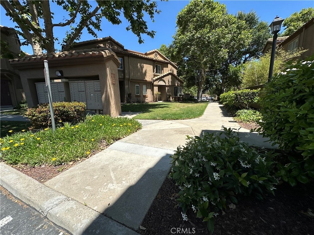 14748 Moon Crest - Photo 2