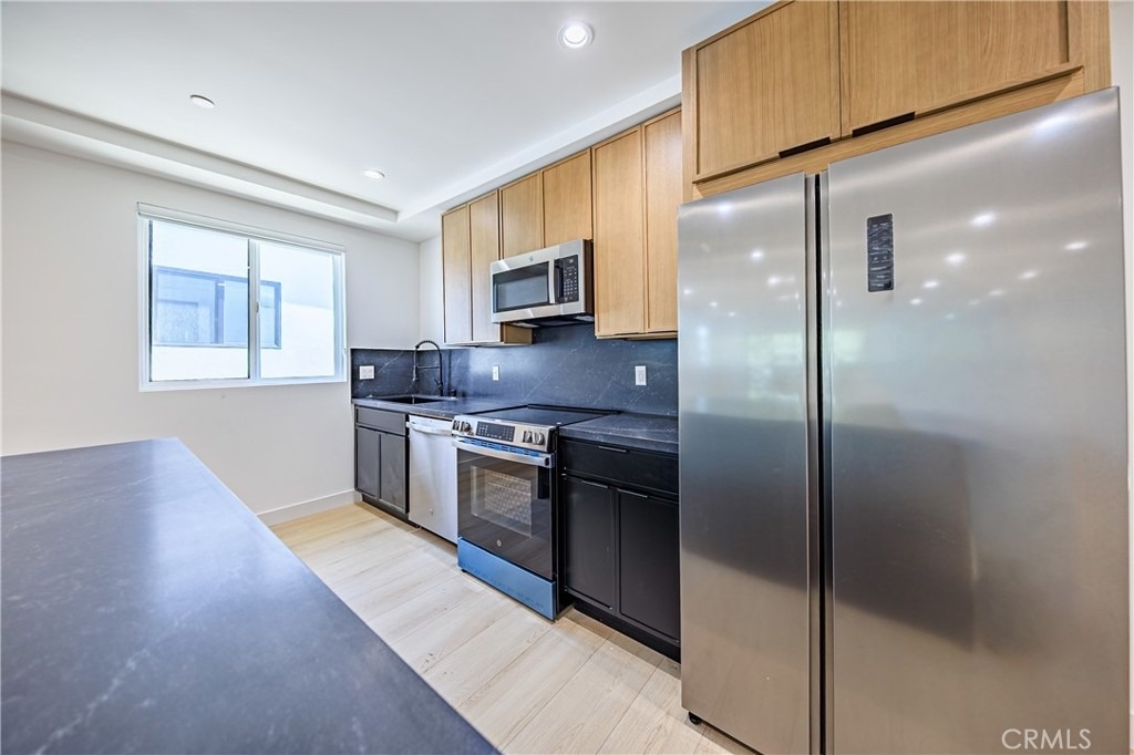 1021 S. Citrus Avenue - Photo 17