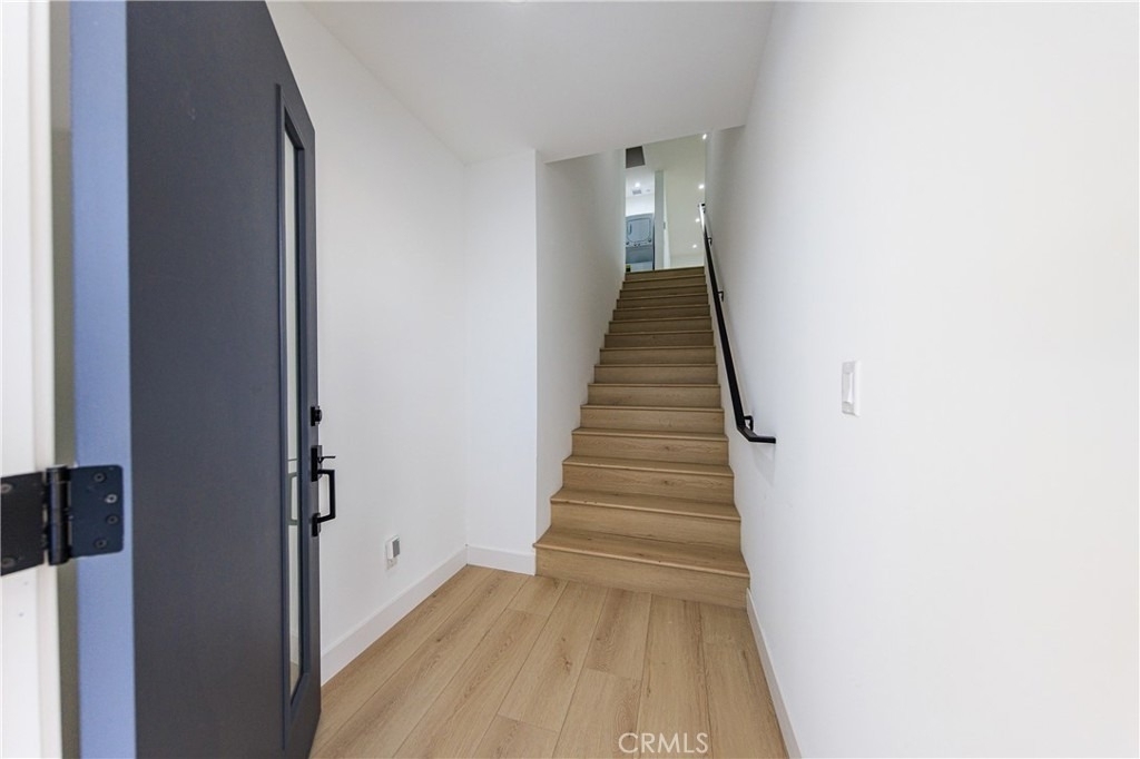 1021 S. Citrus Avenue - Photo 8