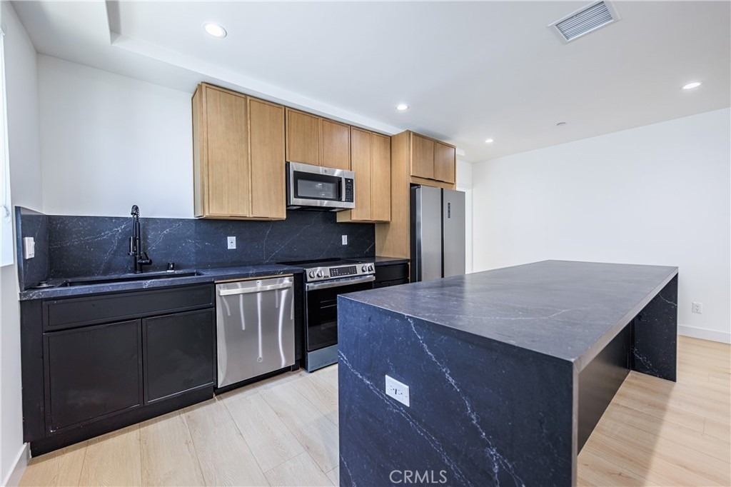 1021 S. Citrus Avenue - Photo 15