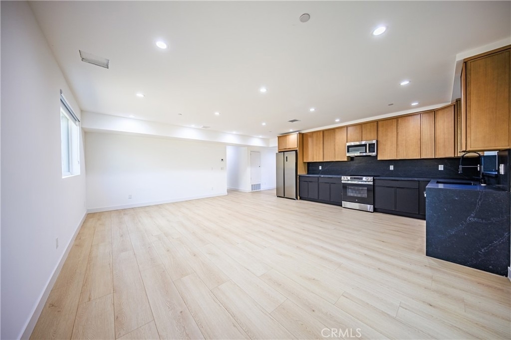 1021 S. Citrus Avenue - Photo 18