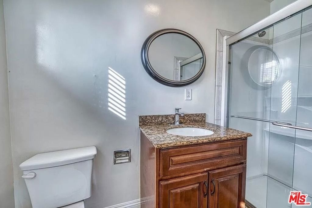 1588 1/2 W 36th Street - Photo 16