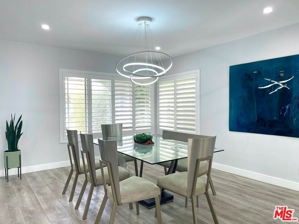 7842 W 79th Street - Photo 3