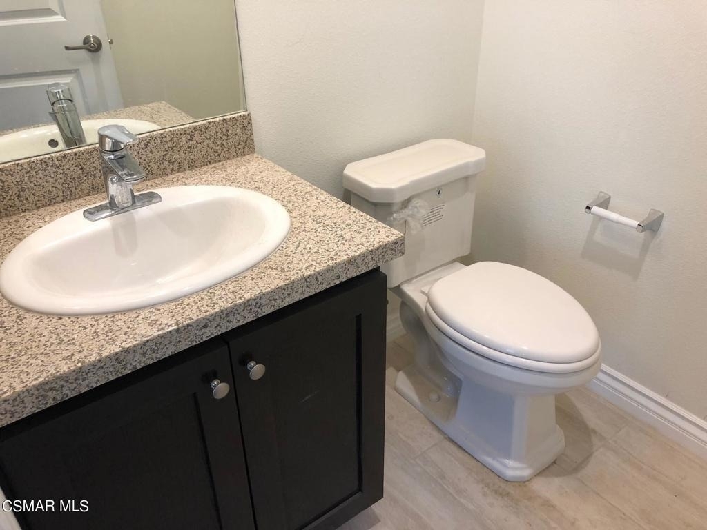 1204 Vista Heights Court - Photo 9