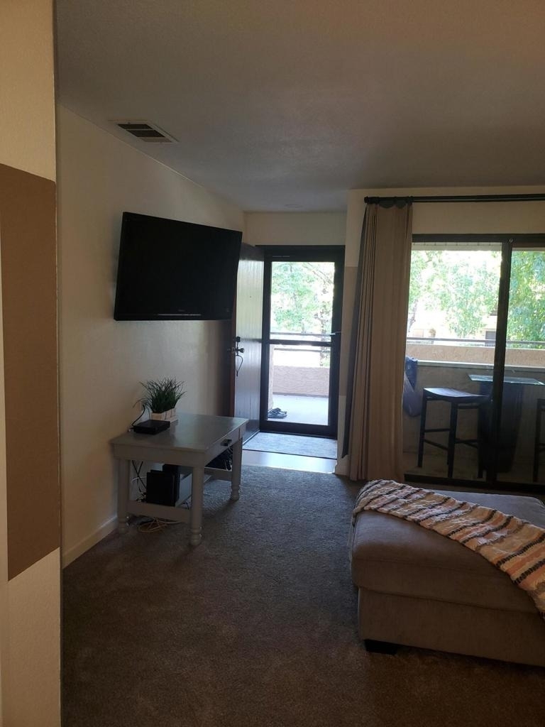 2810 N Arcadia Court - Photo 4