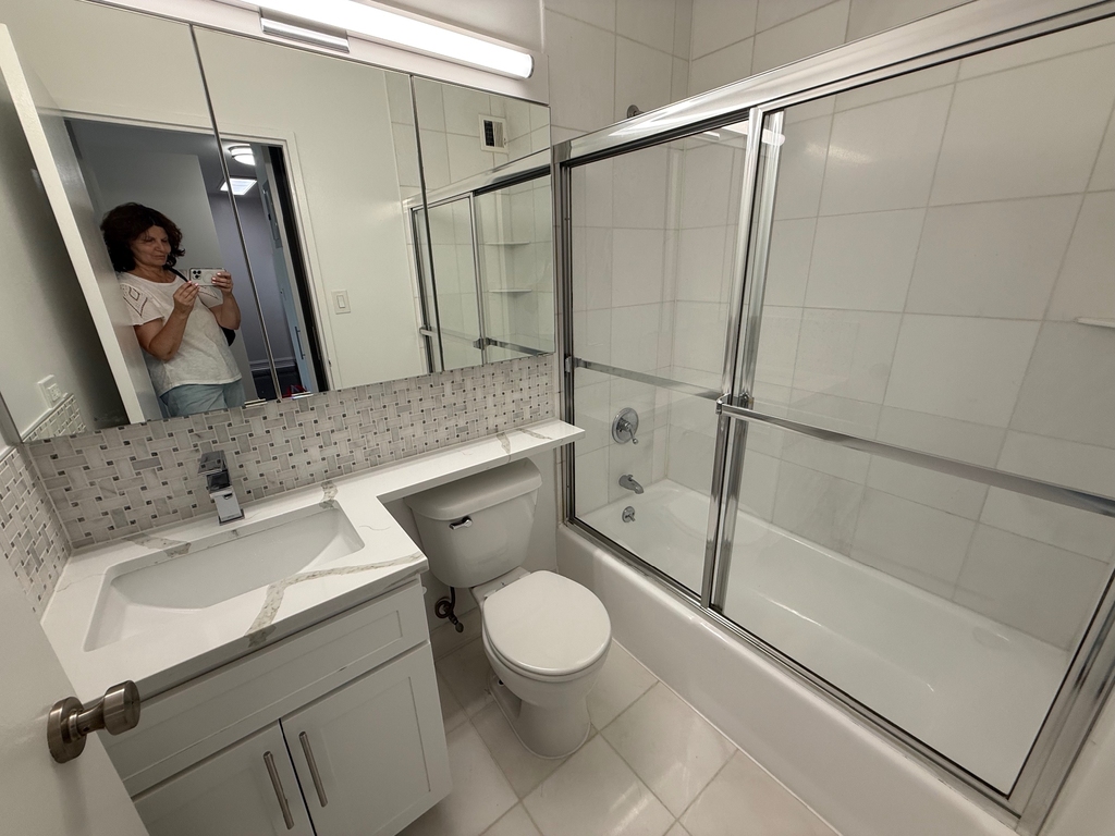 400 East 71st Street - Photo 8