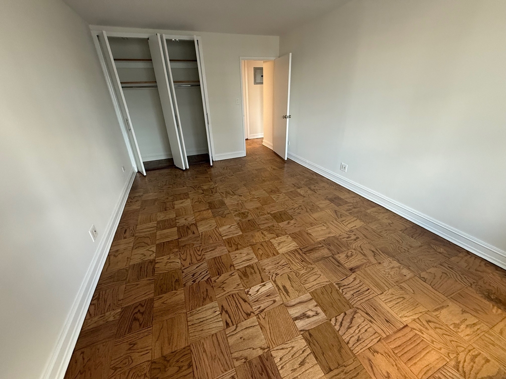 400 East 71st Street - Photo 7