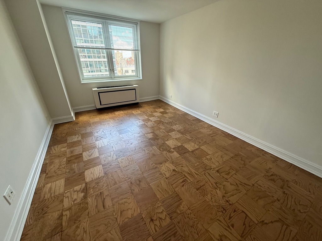 400 East 71st Street - Photo 6