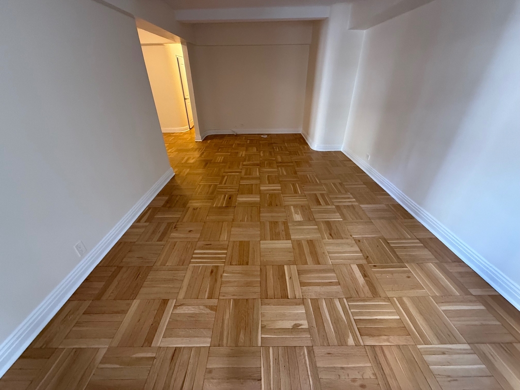 141 East 56th Street - Photo 2