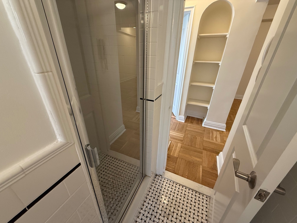 141 East 56th Street - Photo 7
