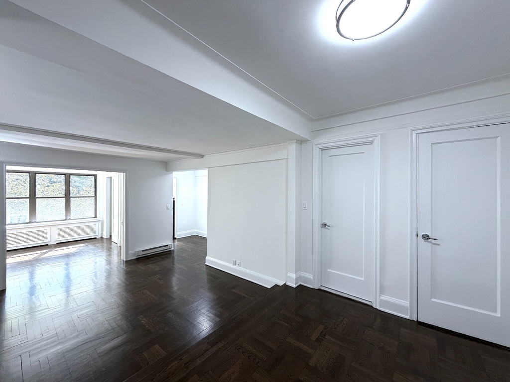 East 38th Street - Photo 0