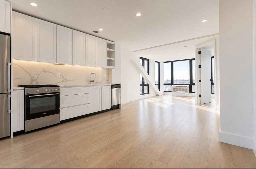 4th Avenue - Photo 1