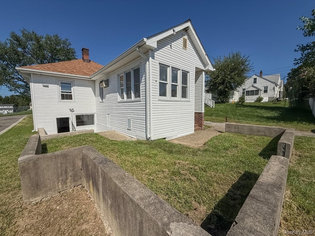 615 Smith Street - Photo 23