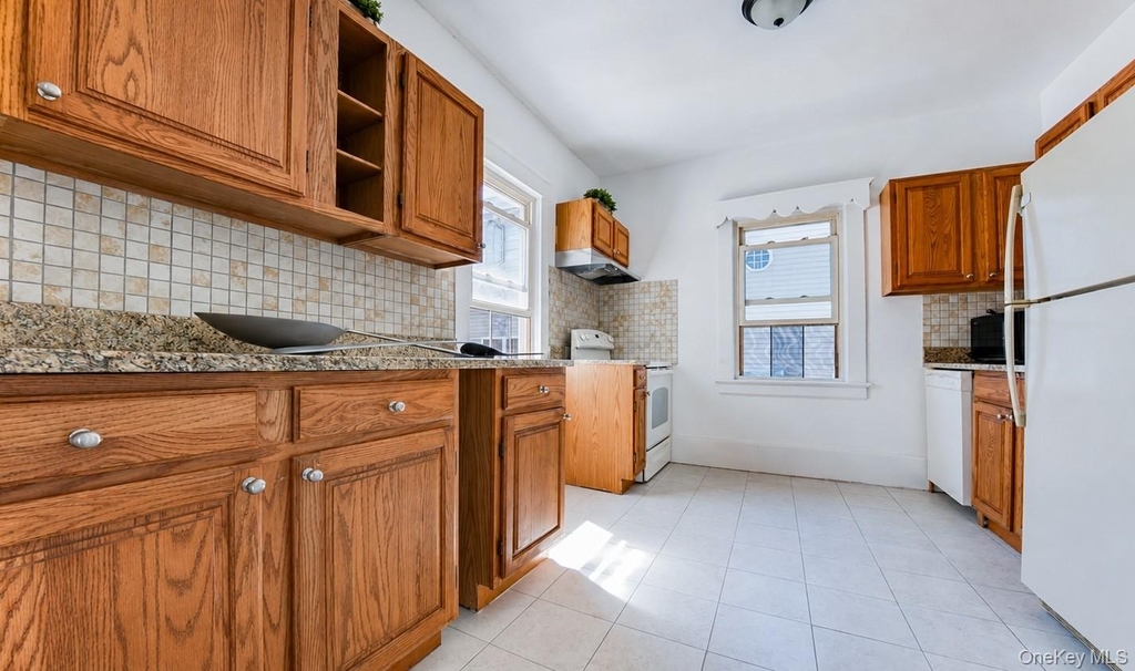 615 Smith Street - Photo 5