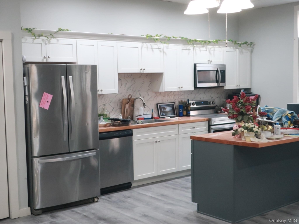 15 Goshen Avenue - Photo 1