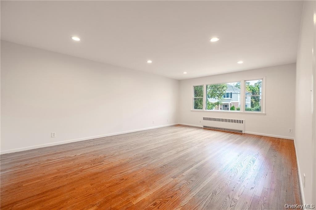 107 E Woodside Avenue - Photo 5