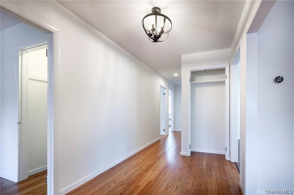 107 E Woodside Avenue - Photo 9