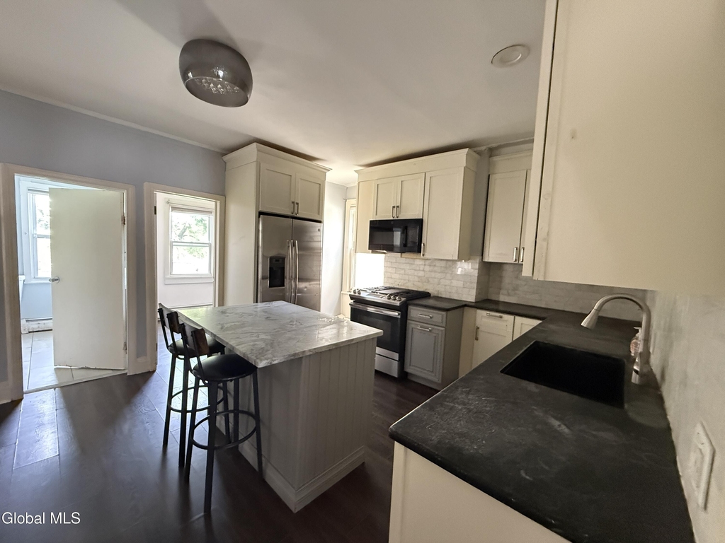 403 2nd Street - Photo 7