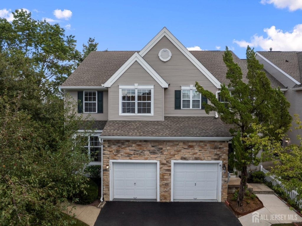 1301 Dahlia Circle - Photo 0