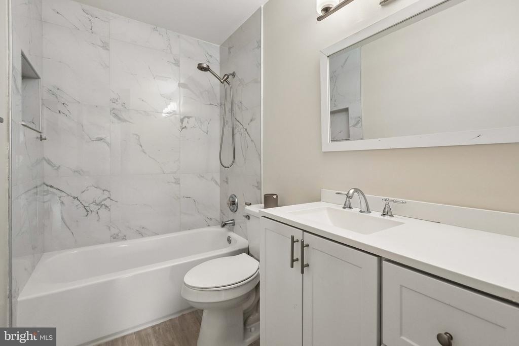 16069 Olmstead Lane - Photo 8