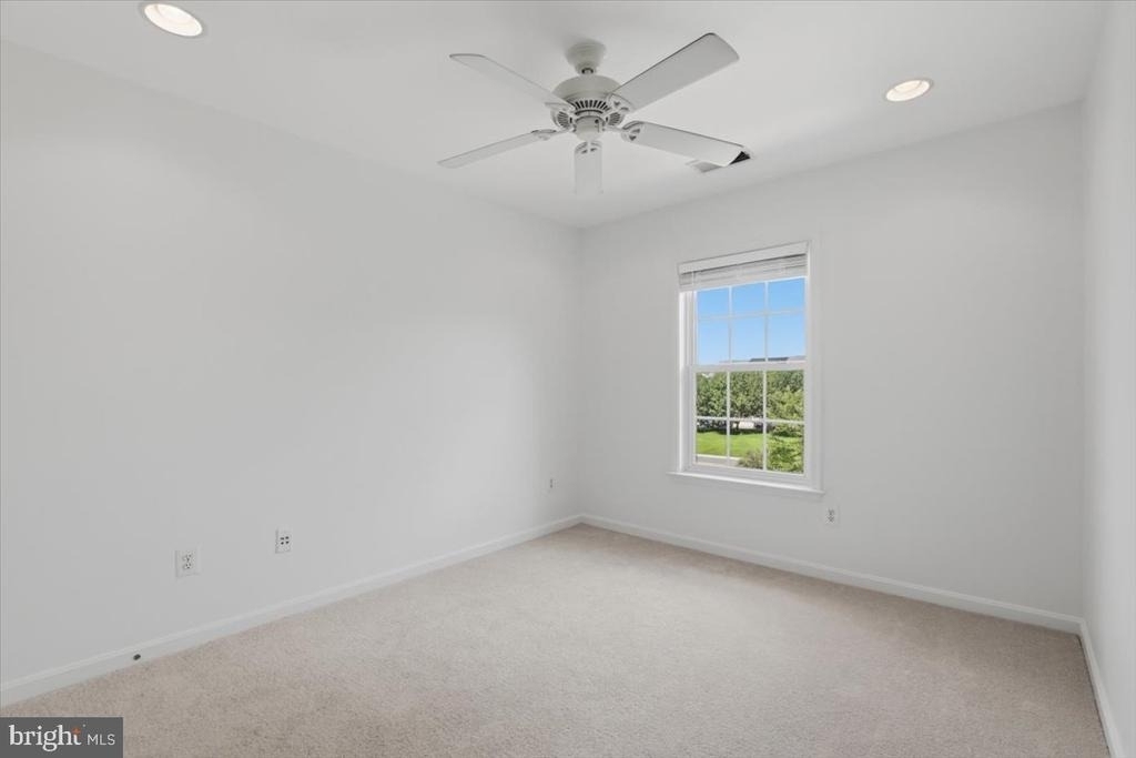 8928 Brewer Creek Place - Photo 31