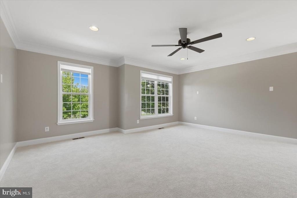8928 Brewer Creek Place - Photo 17