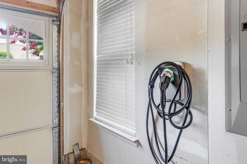1567 Renate Drive - Photo 27