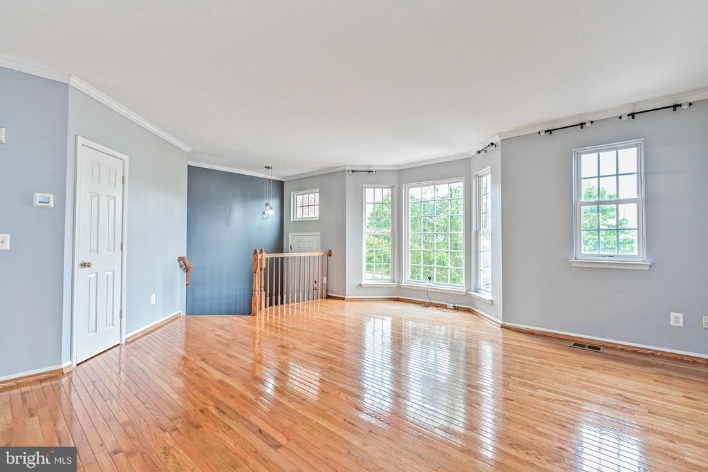18541 Sierra Springs Square - Photo 4