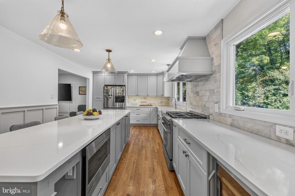 723 Forest Ridge Drive - Photo 10