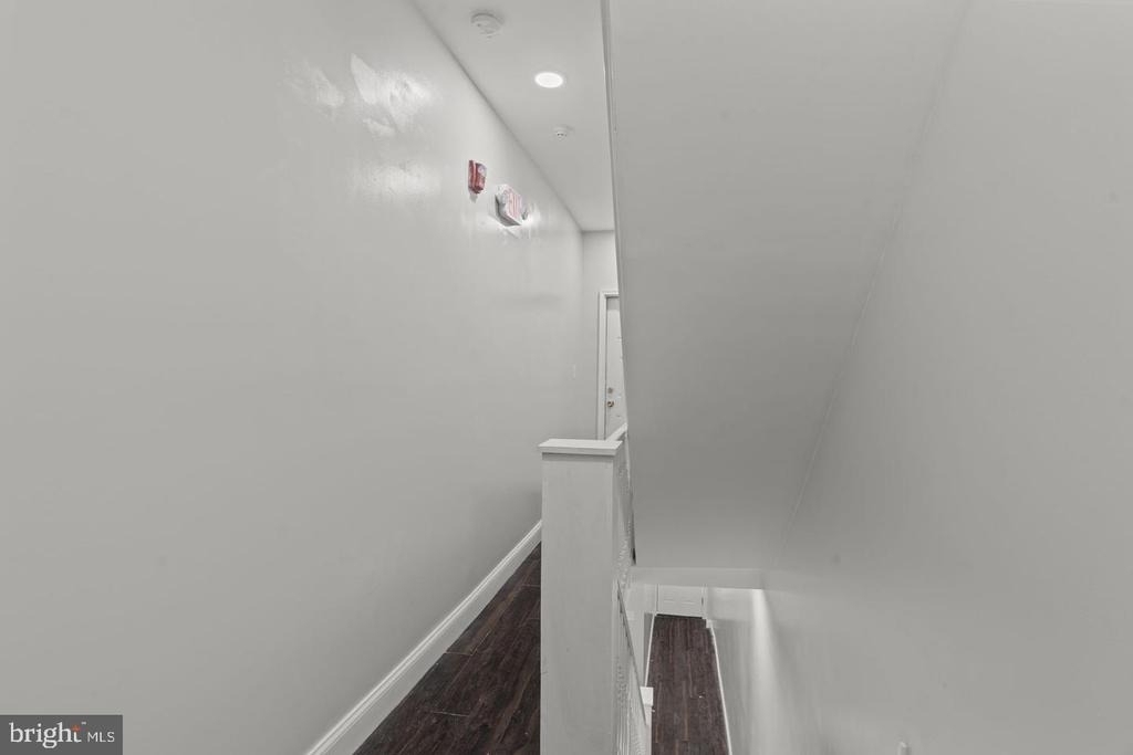 5237 Chester Avenue - Photo 13