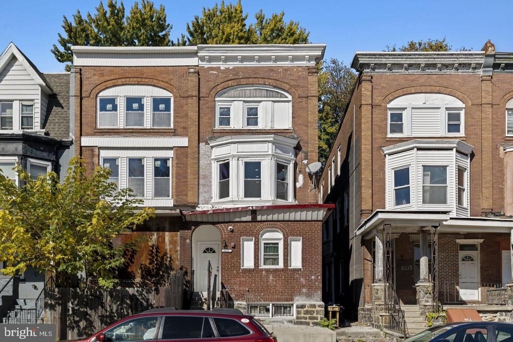 5237 Chester Avenue - Photo 33