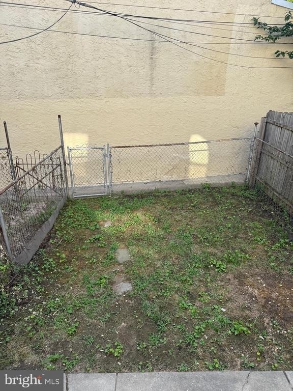 5536 Ridge Avenue - Photo 13