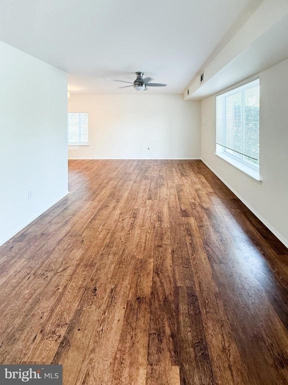 315 Village Walk - Photo 5