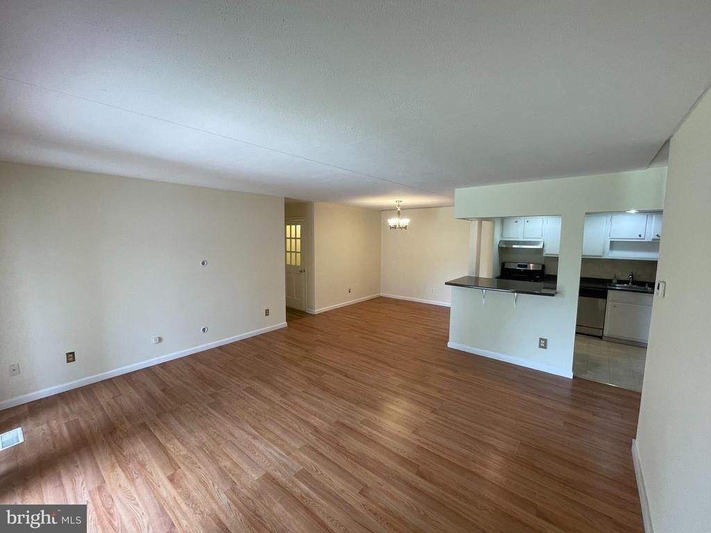 208 Old Forge Crossing - Photo 4