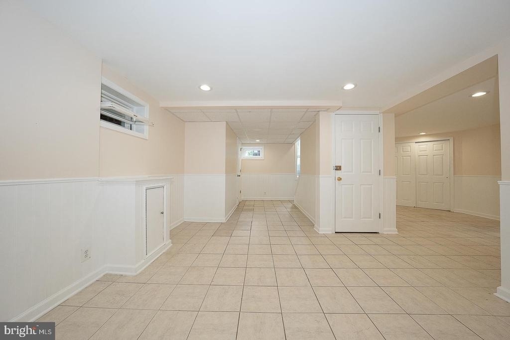 107 W Circular Avenue - Photo 61