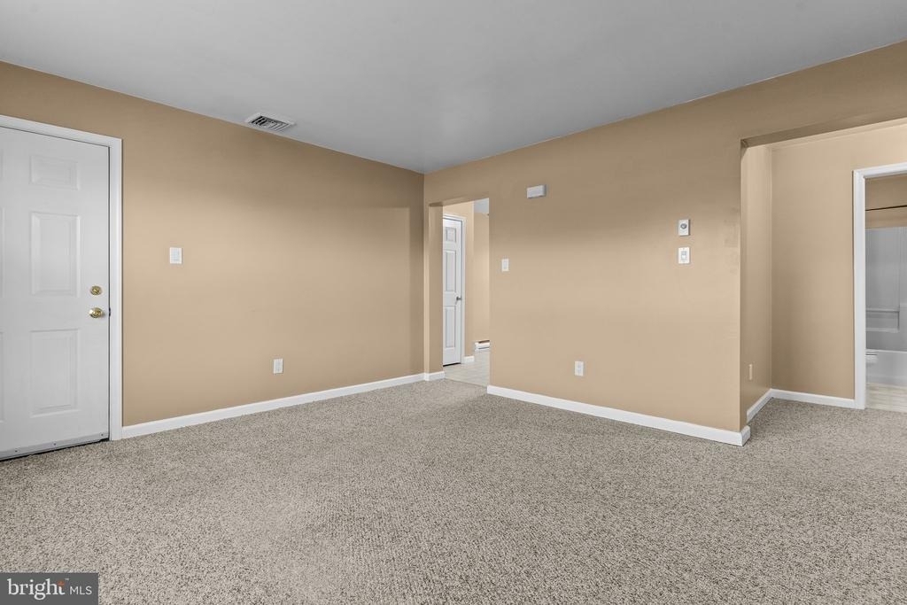 101 Oak Grove Road - Photo 3