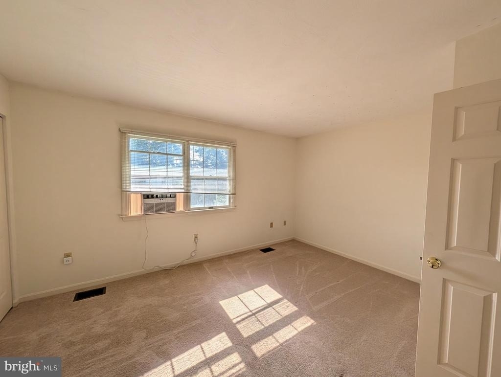 105 Ridge Avenue - Photo 11