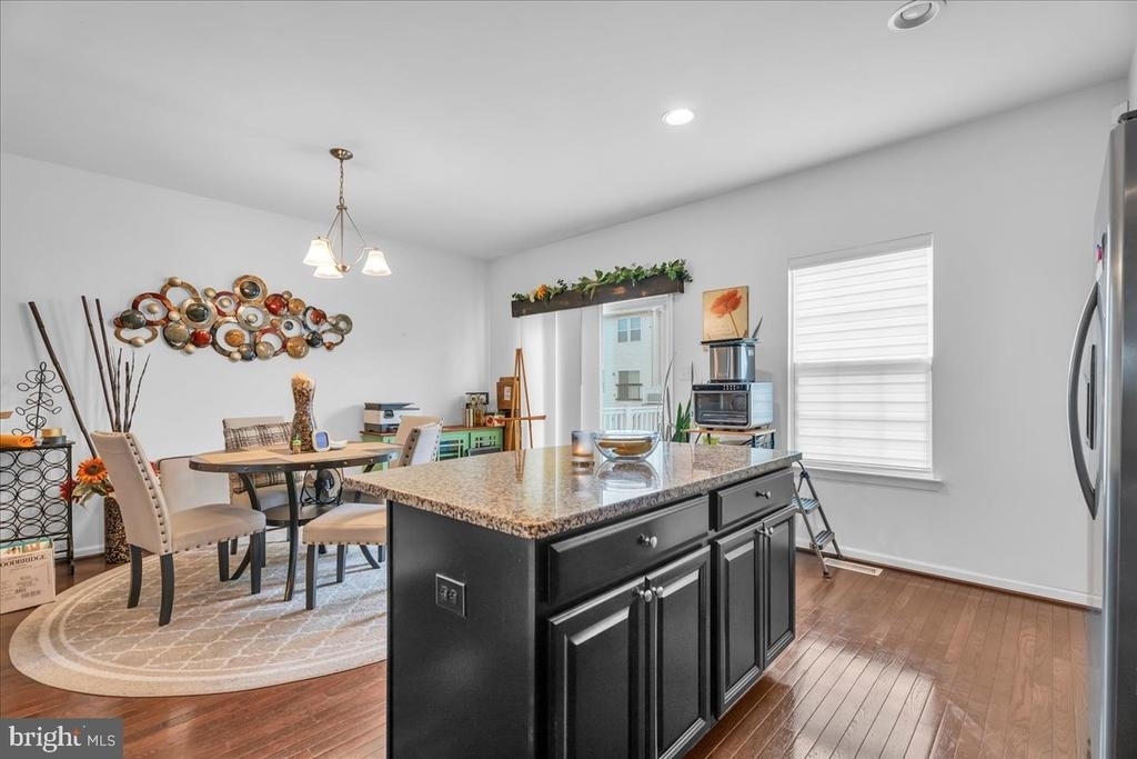 111 Village Green Lane - Photo 6