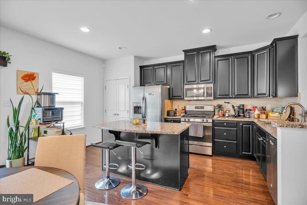 111 Village Green Lane - Photo 7